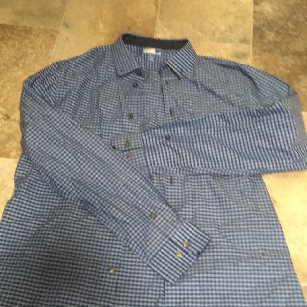 Men’s size large button down dress shirt
